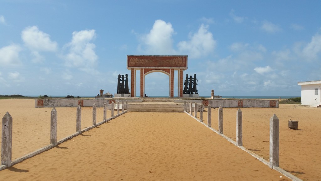 Oidah, la Route de l'esclave, door of no return, Benin